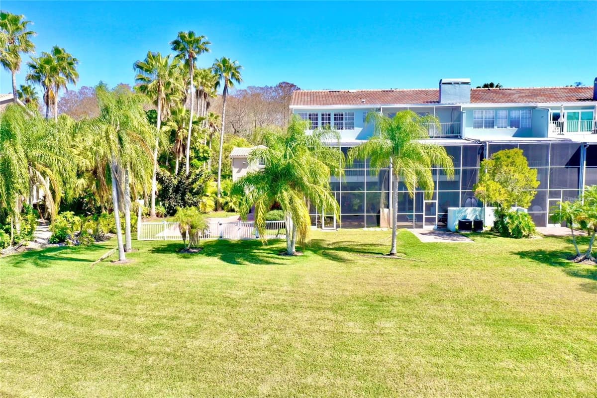 1648 LAGO VISTA BOULEVARD — photo 54 of 58