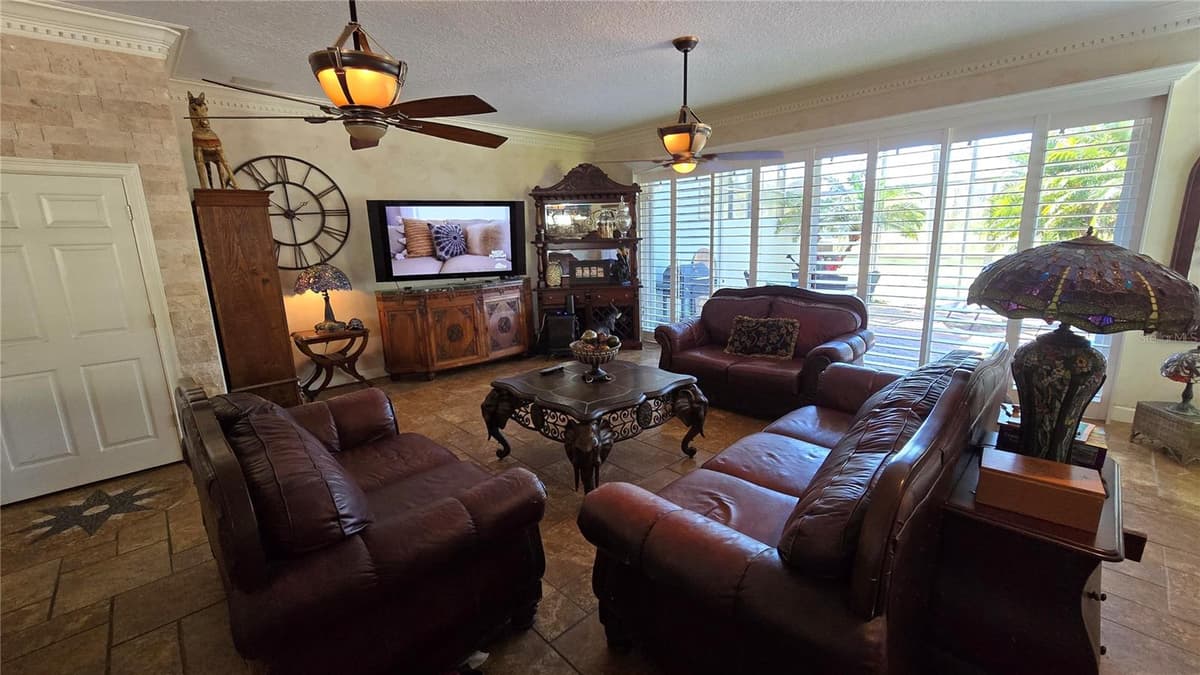 1648 LAGO VISTA BOULEVARD — photo 23 of 58