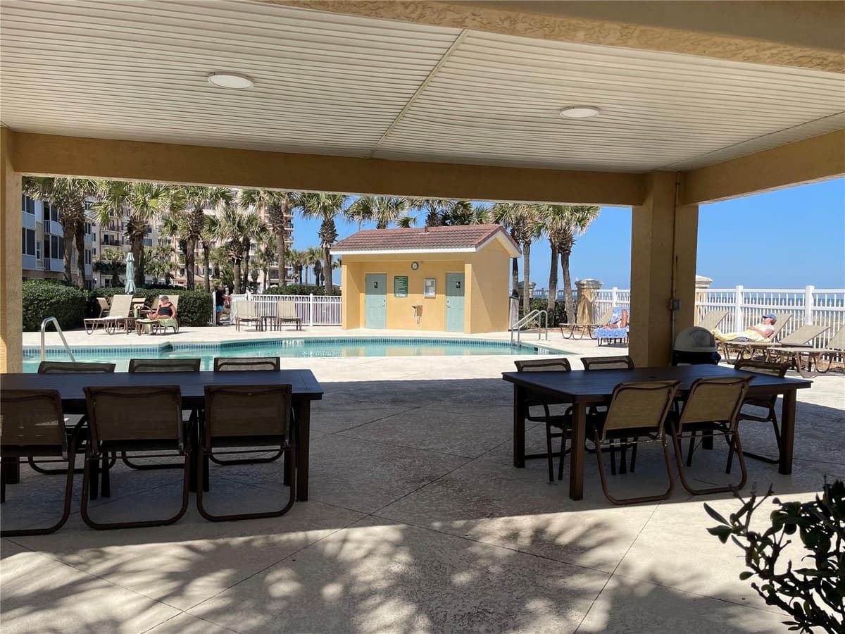 3651 CENTRAL AVE — photo 3 of 42