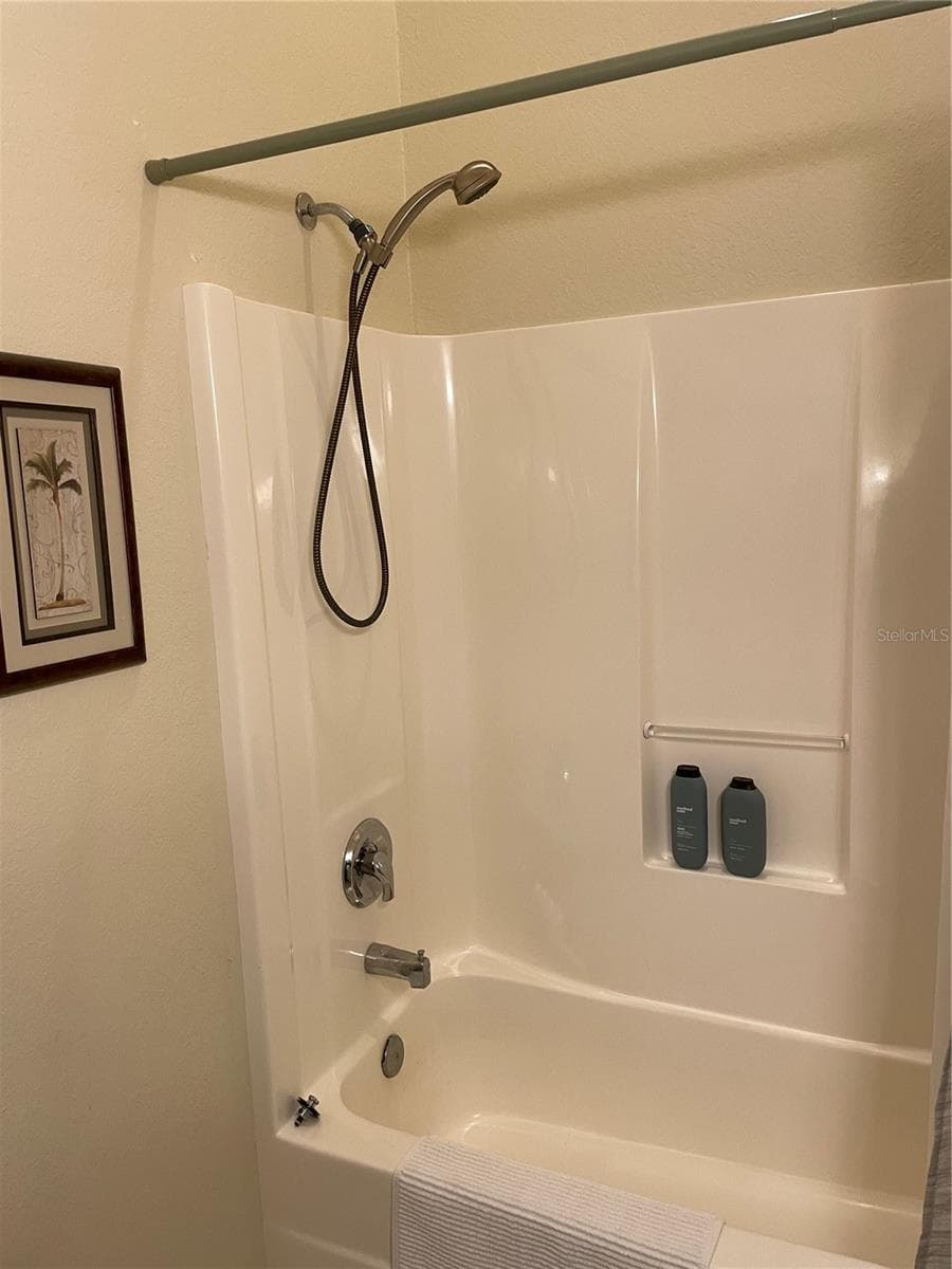 3651 CENTRAL AVE — photo 33 of 42
