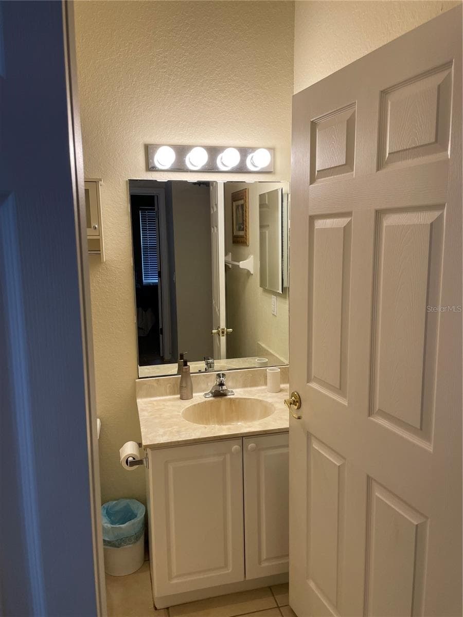 3651 CENTRAL AVE — photo 31 of 42