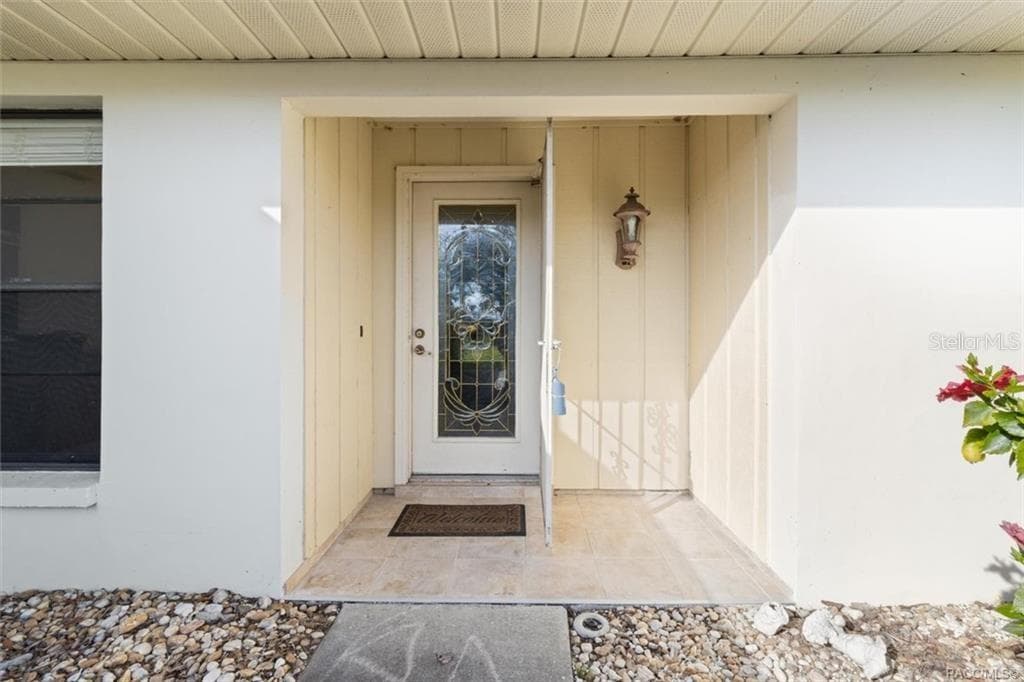 11684 SUNNYBROOK COURT — photo 2 of 33