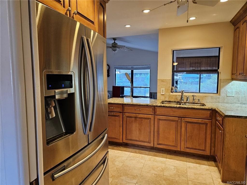 11684 SUNNYBROOK COURT — photo 14 of 33