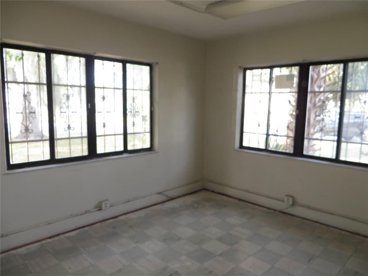 420 CHERRY STREET — photo 10 of 21