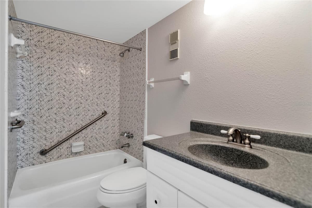 1415 OCEAN SHORE BOULEVARD — photo 25 of 45
