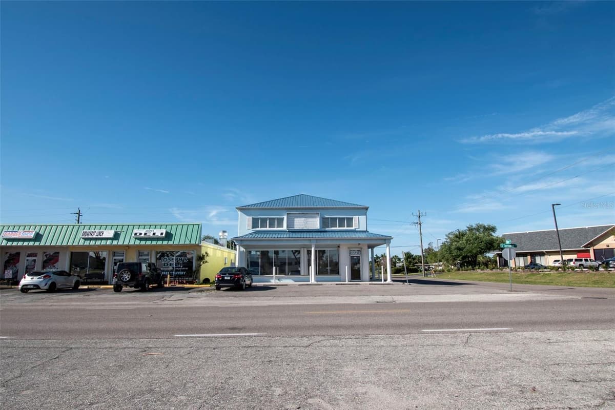 3221 TAMIAMI TRL — photo 1 of 45