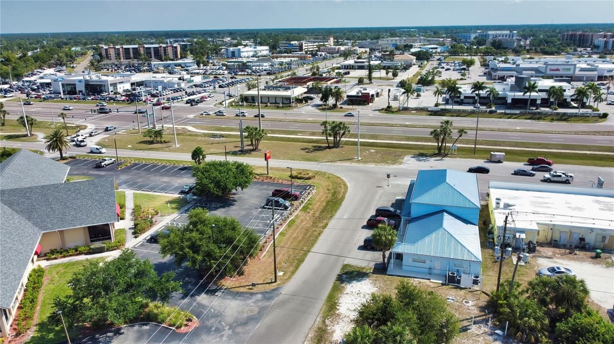 3221 TAMIAMI TRL — photo 44 of 45