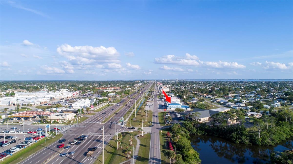 3221 TAMIAMI TRL — photo 34 of 45