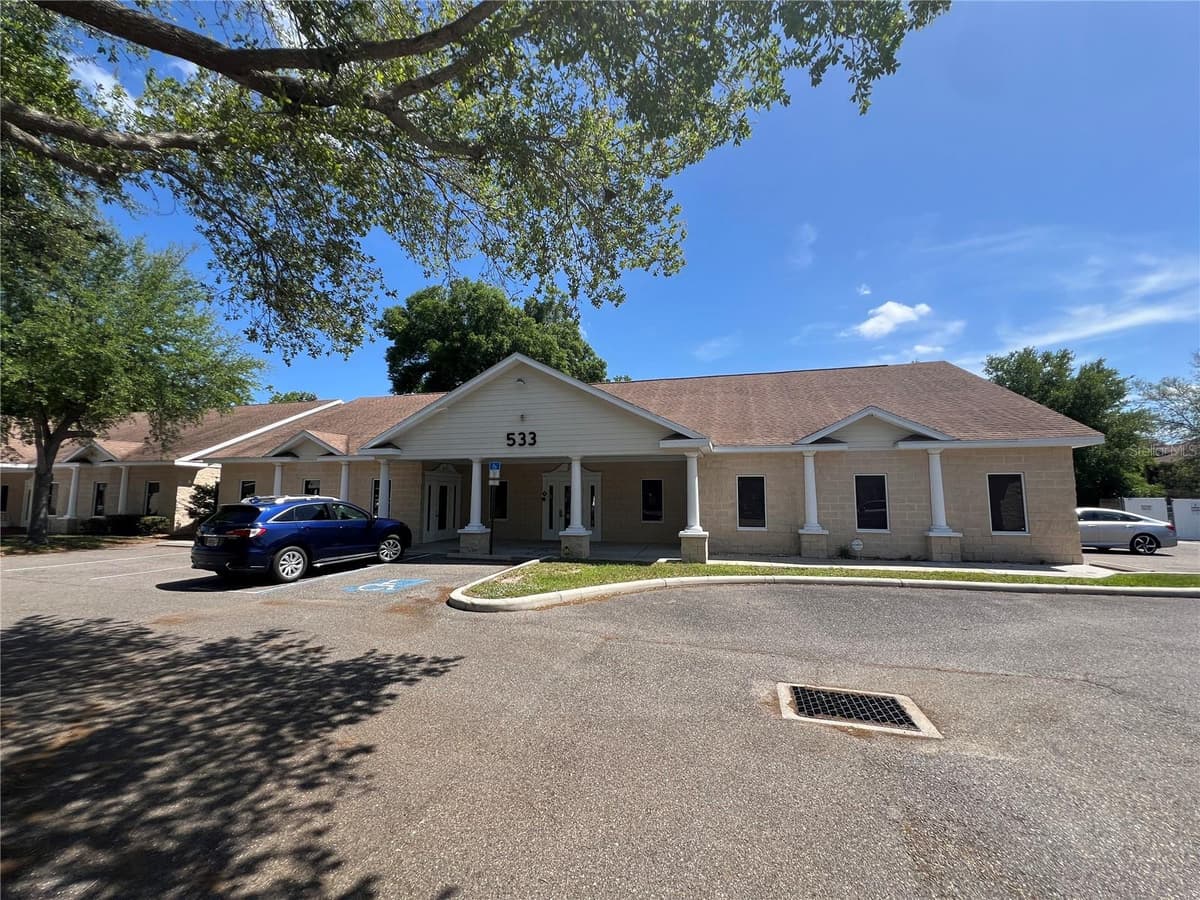 533 MEDICAL OAKS AVENUE — photo 1 of 40