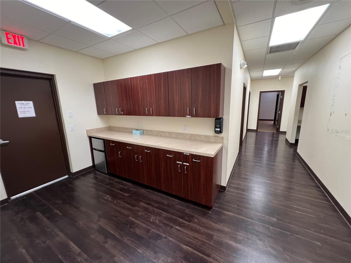 533 MEDICAL OAKS AVENUE — photo 31 of 40