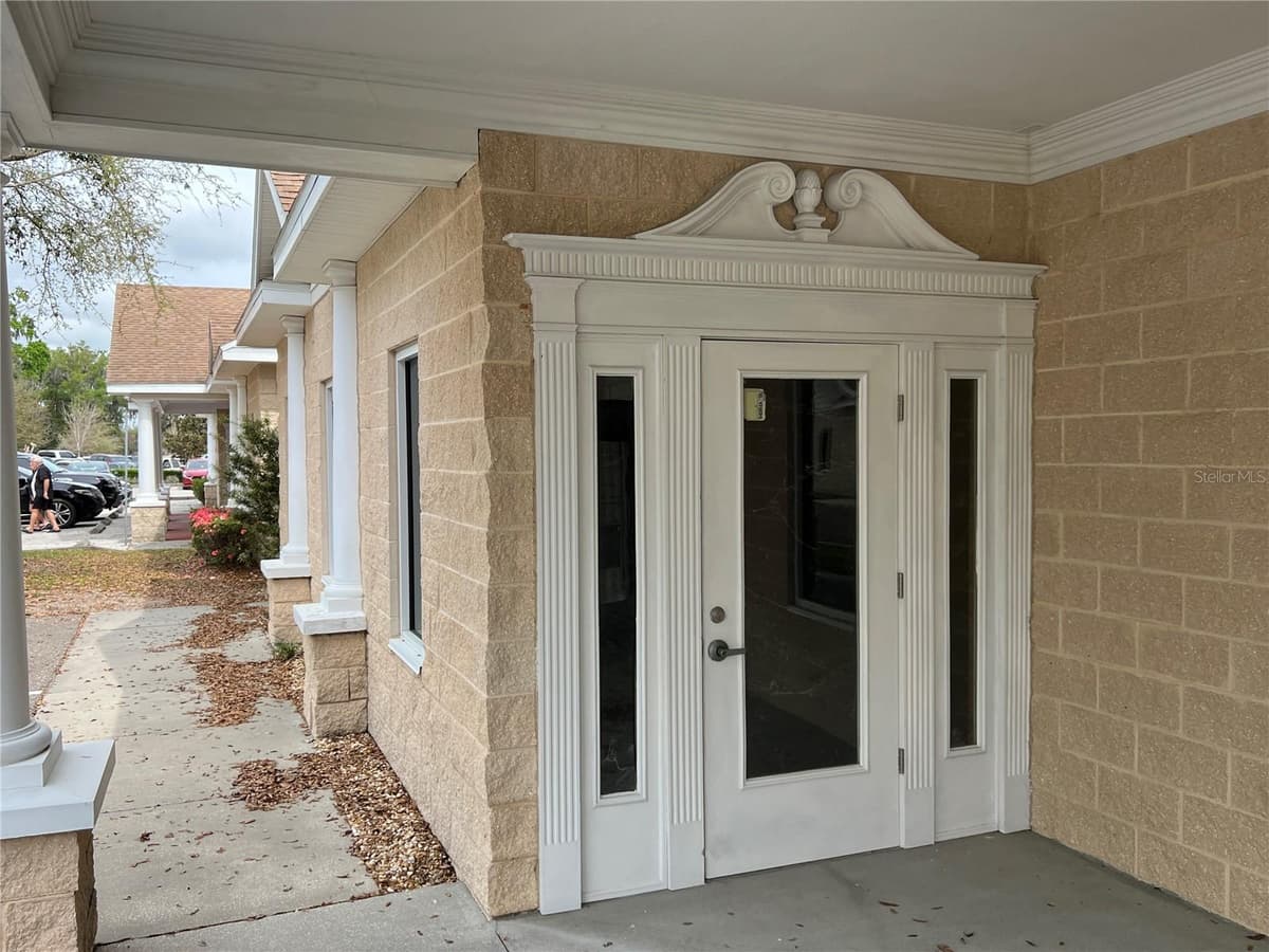 533 MEDICAL OAKS AVENUE — photo 12 of 40