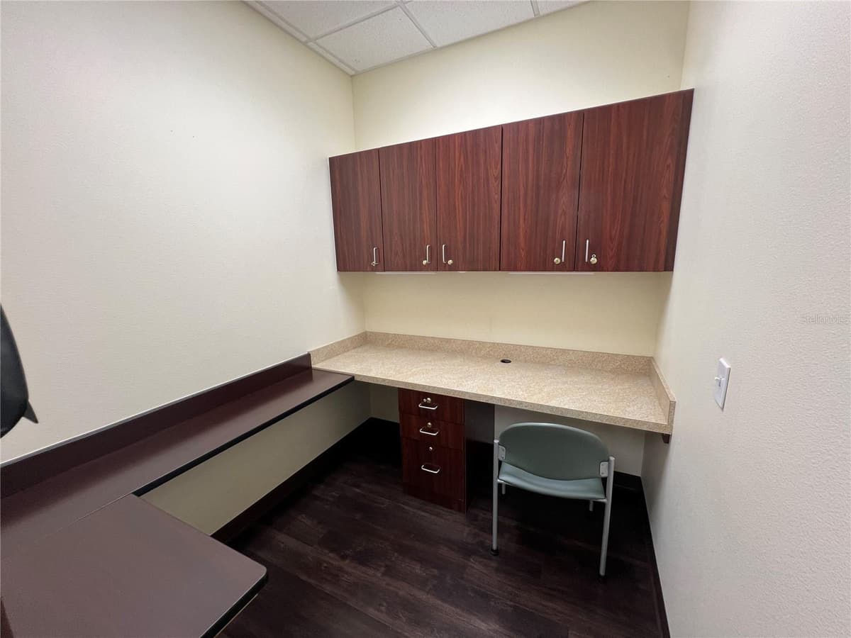 533 MEDICAL OAKS AVENUE — photo 33 of 40