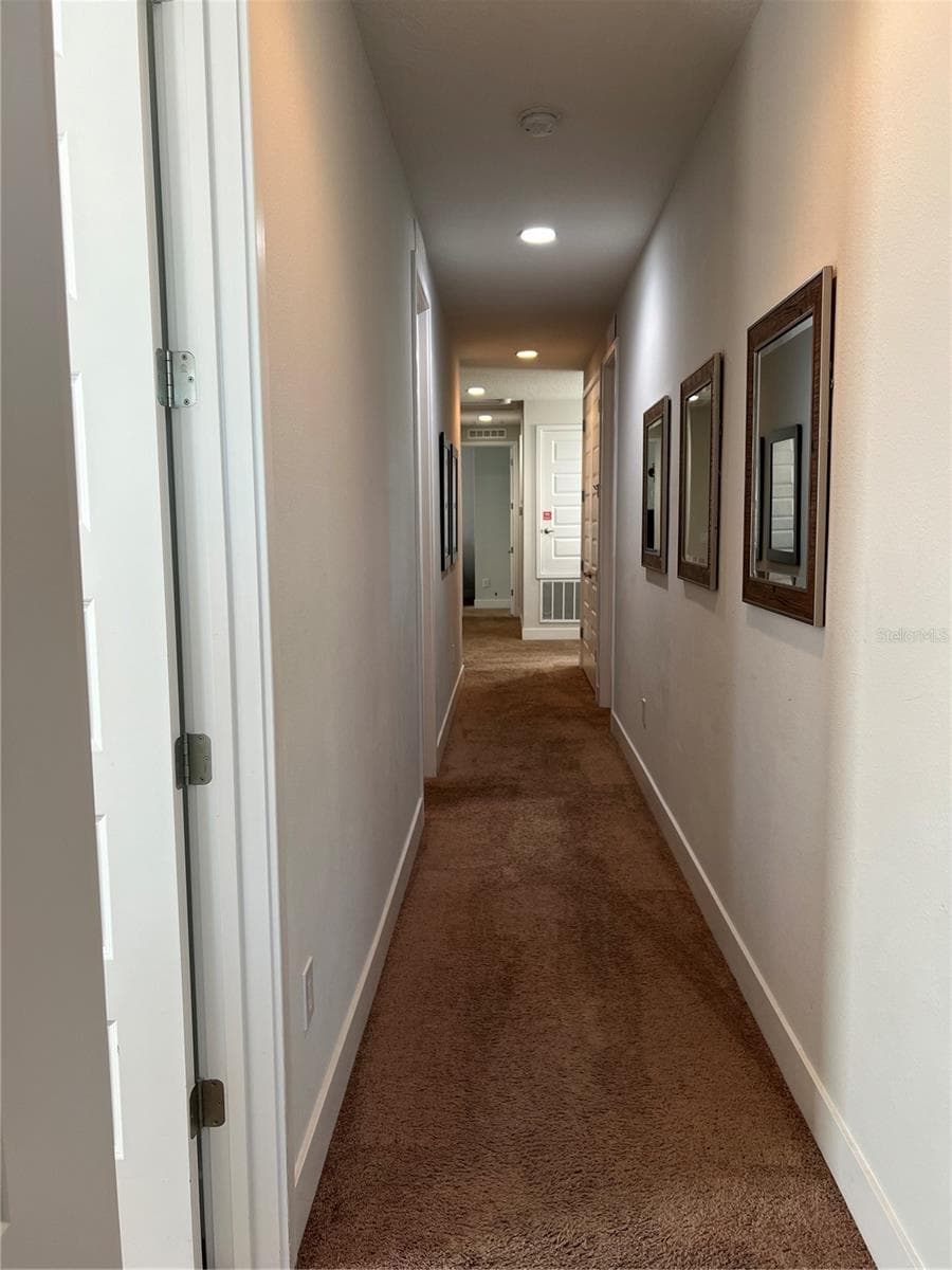 370 LASSO DRIVE — photo 44 of 93