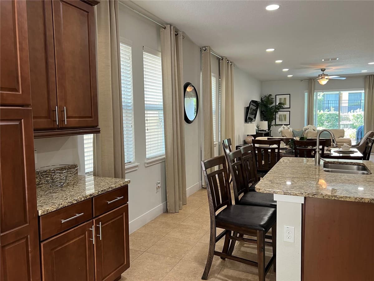 370 LASSO DRIVE — photo 18 of 93