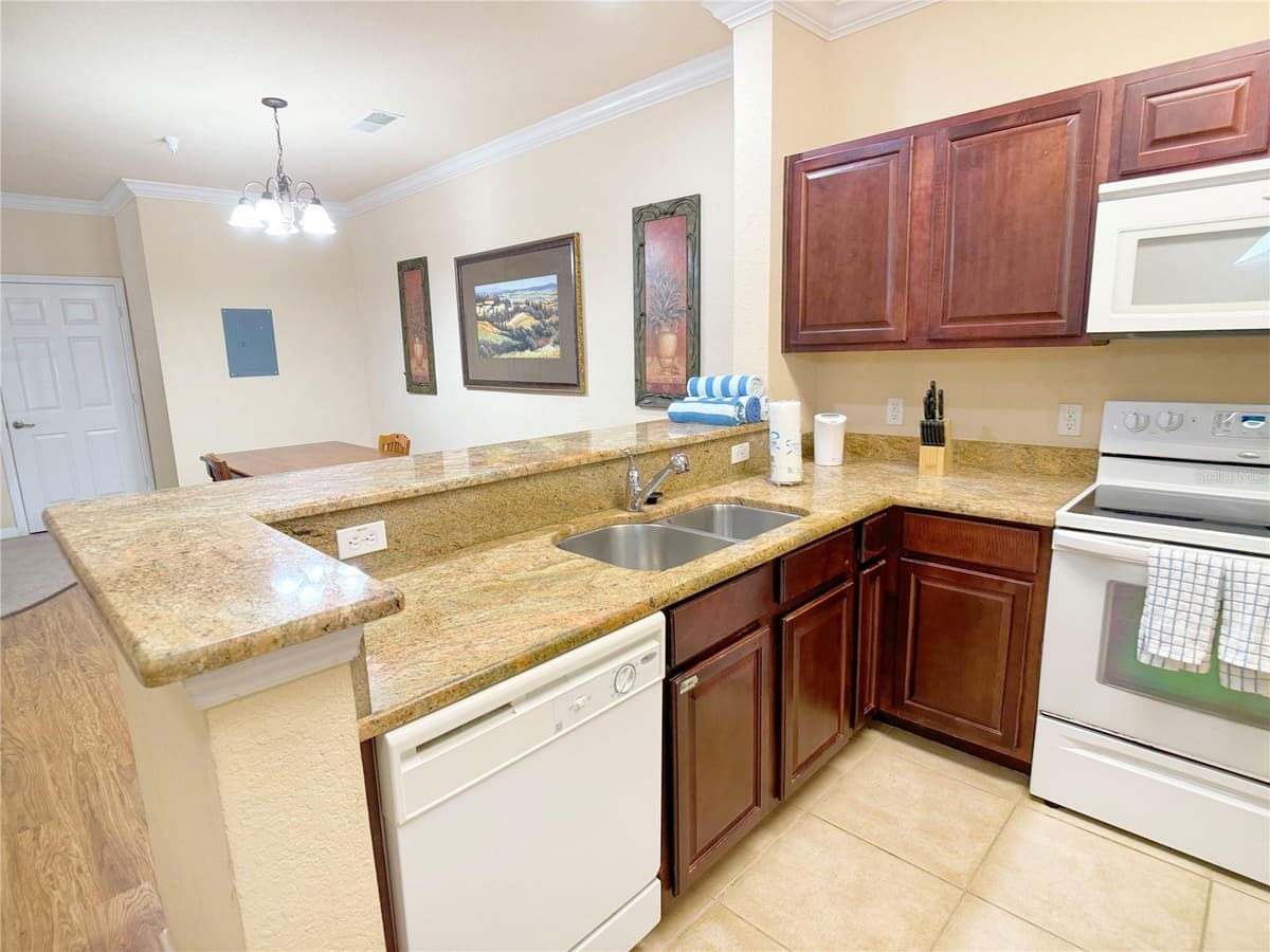 8010 TUSCANY WAY — photo 5 of 29