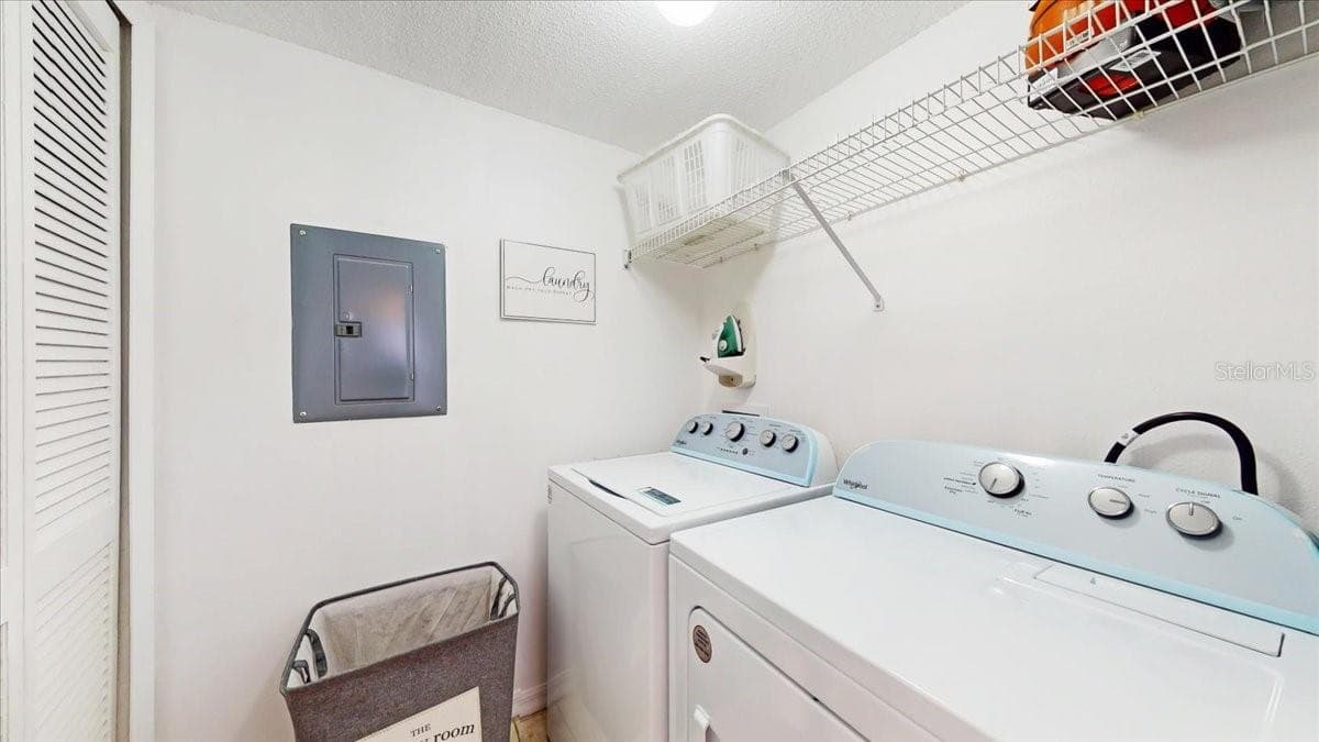 1135 PARK RIDGE CIRCLE — photo 11 of 32