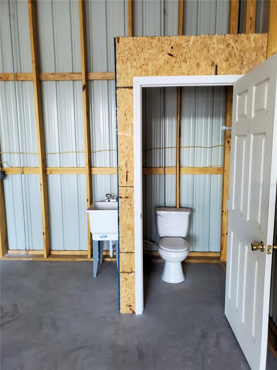 532 BLUFORD AVENUE — photo 7 of 7