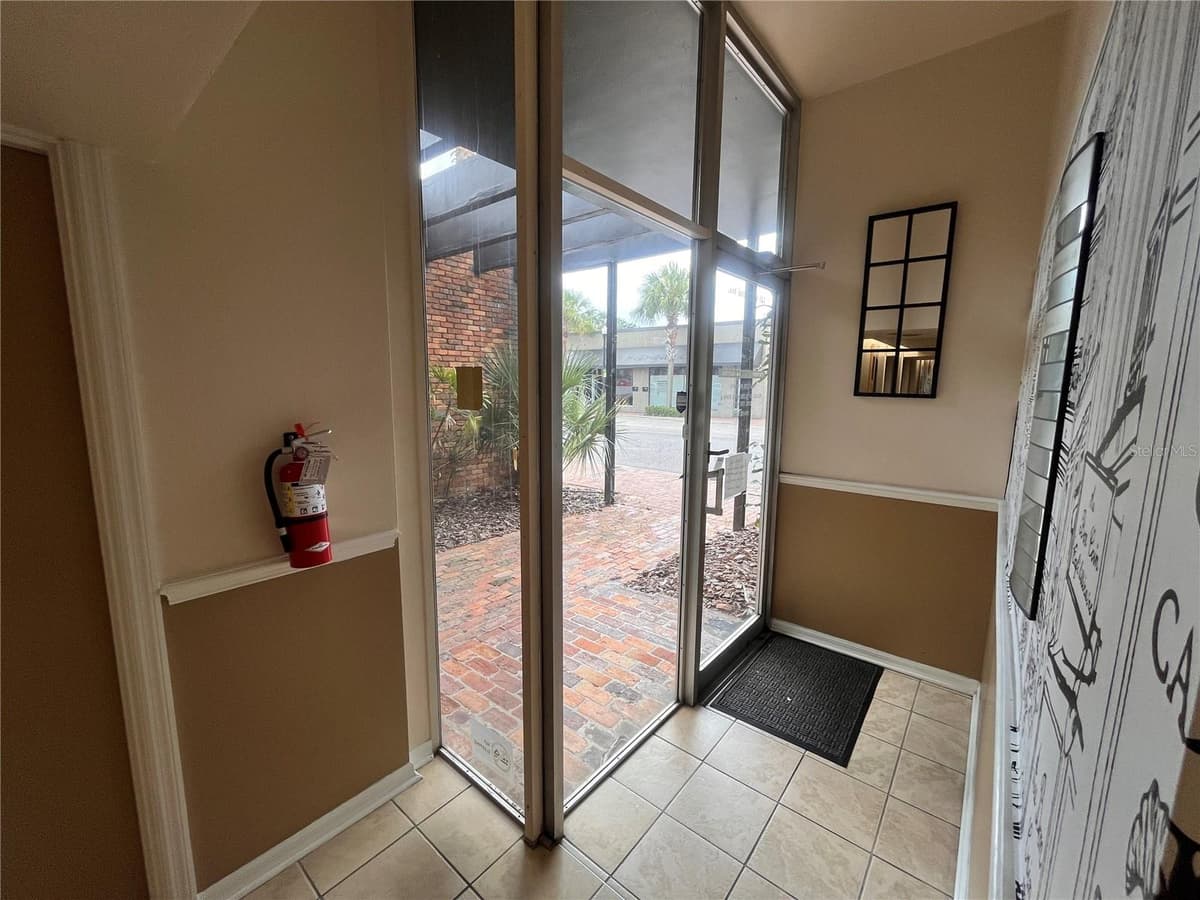141 CENTRAL AVENUE — photo 4 of 7