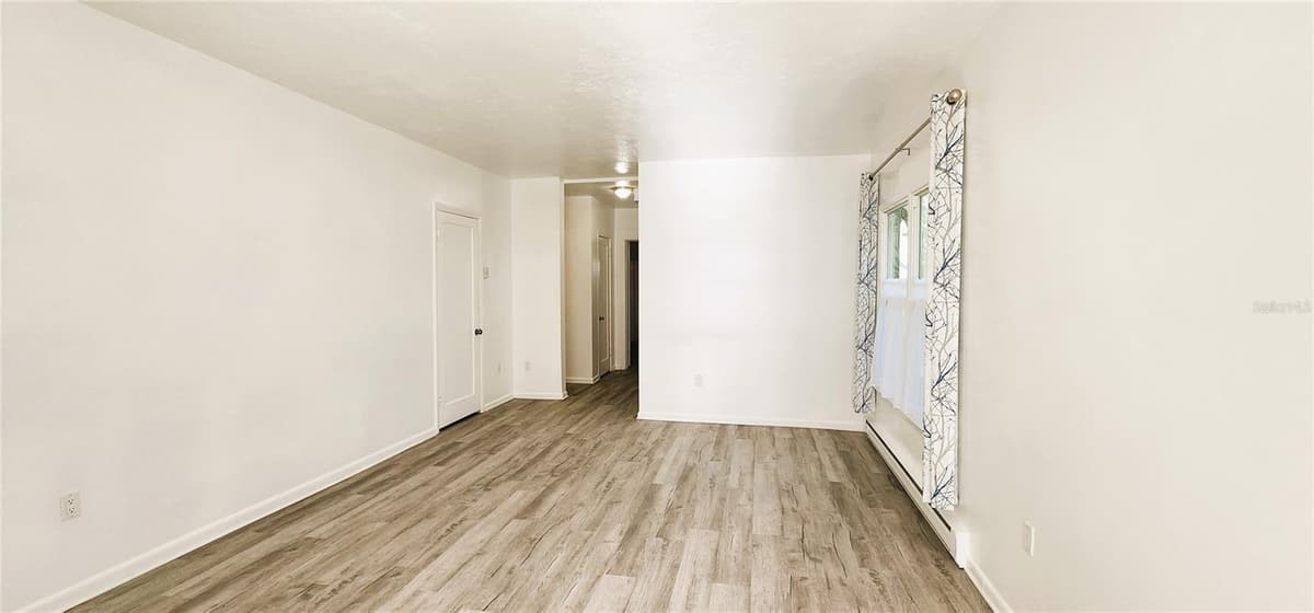 1854 HIGHLAND PARK DRIVE — photo 7 of 52