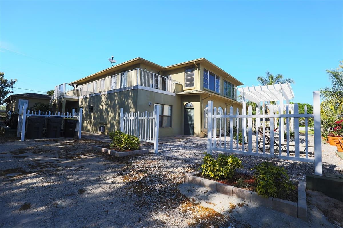 1854 HIGHLAND PARK DRIVE — photo 44 of 52