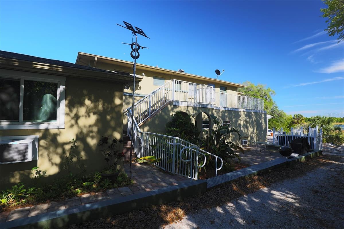 1854 HIGHLAND PARK DRIVE — photo 47 of 52