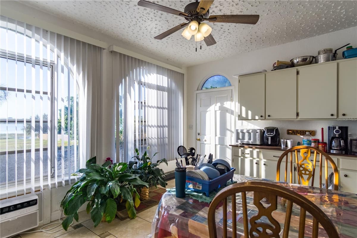 1854 HIGHLAND PARK DRIVE — photo 18 of 52