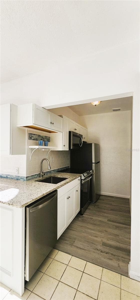 1854 HIGHLAND PARK DRIVE — photo 6 of 52