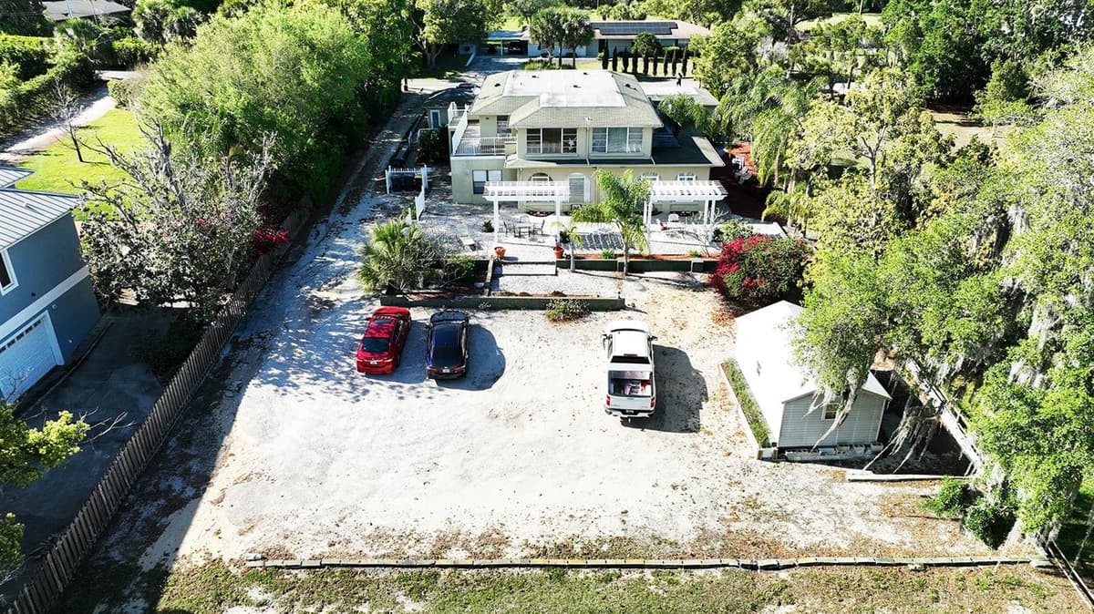 1854 HIGHLAND PARK DRIVE — photo 49 of 52