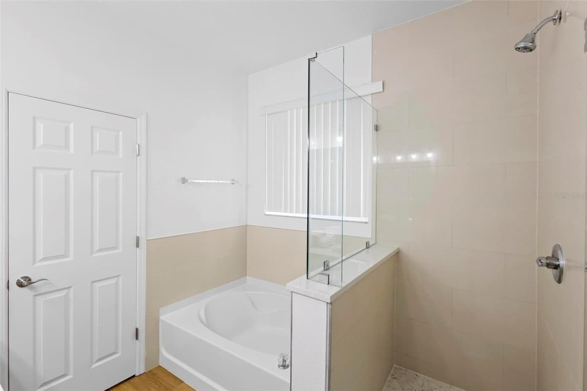4539 PHILADELPHIA CIRCLE — photo 39 of 46