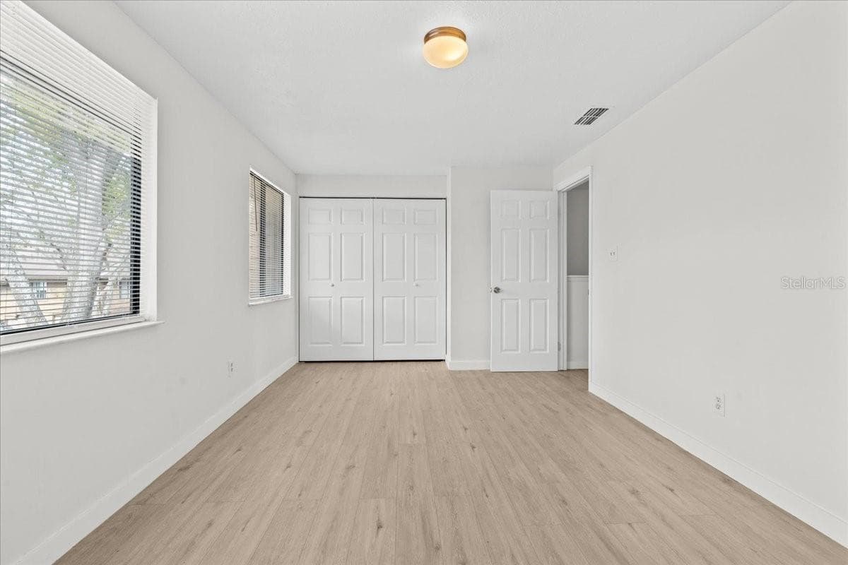 4945 SANOMA VILLAGE — photo 10 of 20