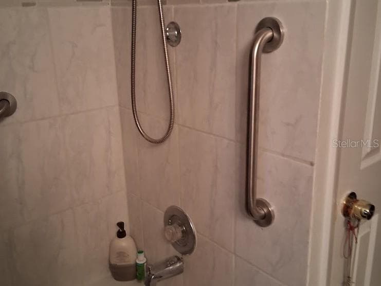 541 TRELLIS COURT — photo 10 of 13