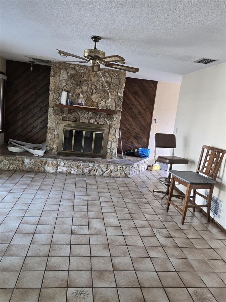 748 MERRIMAC DRIVE — photo 2 of 13