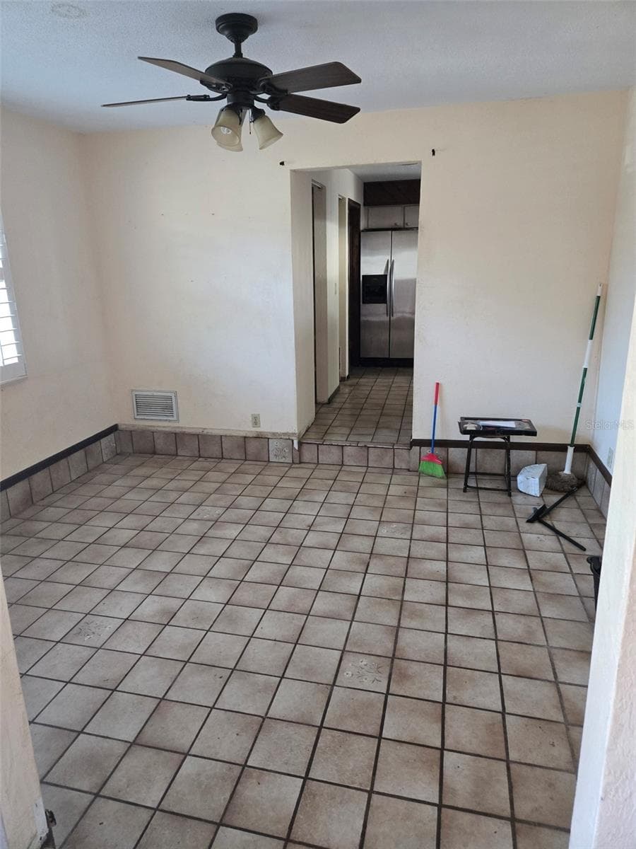 748 MERRIMAC DRIVE — photo 4 of 13