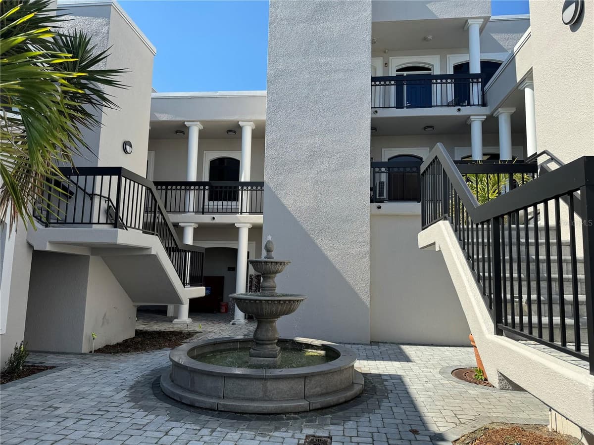 15434 FLORIDA AVENUE — photo 3 of 9