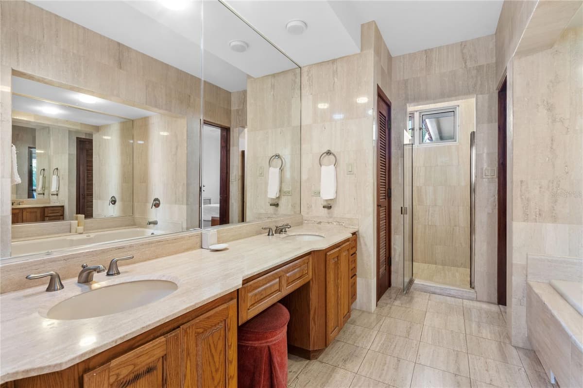 32 GREEN VILLAS DRIVE — photo 19 of 51