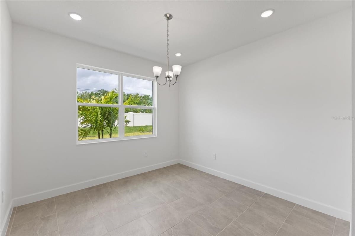 9593 VIBRANT LANE — photo 8 of 15