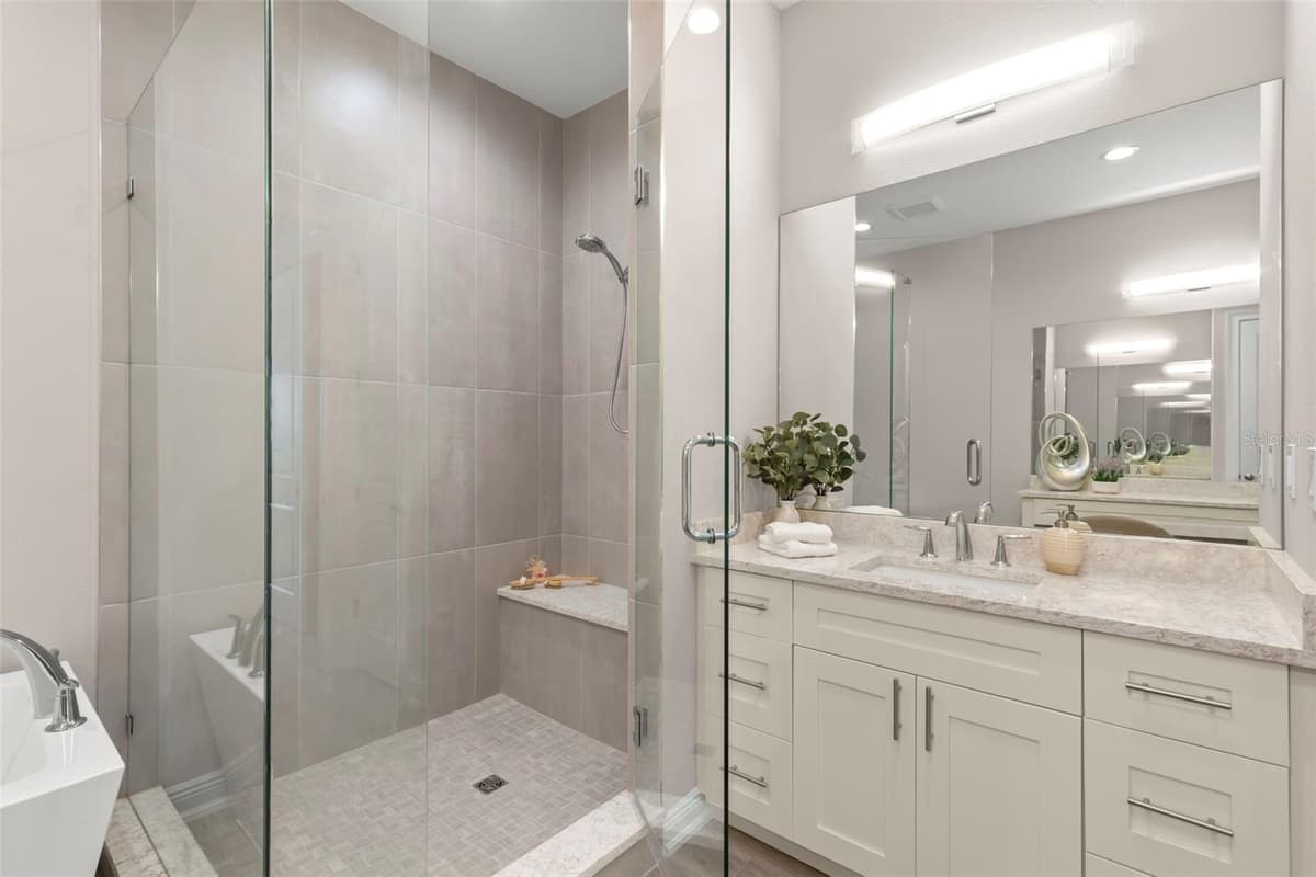 47A BAYVIEW COURT — photo 21 of 47