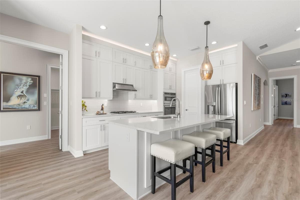 47A BAYVIEW COURT — photo 11 of 47