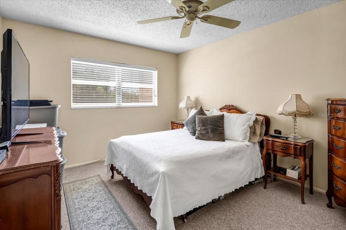 11485 OAKHURST ROAD — photo 13 of 28