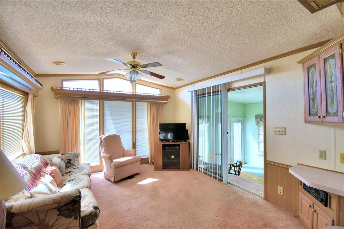 251 PATTERSON ROAD — photo 18 of 47