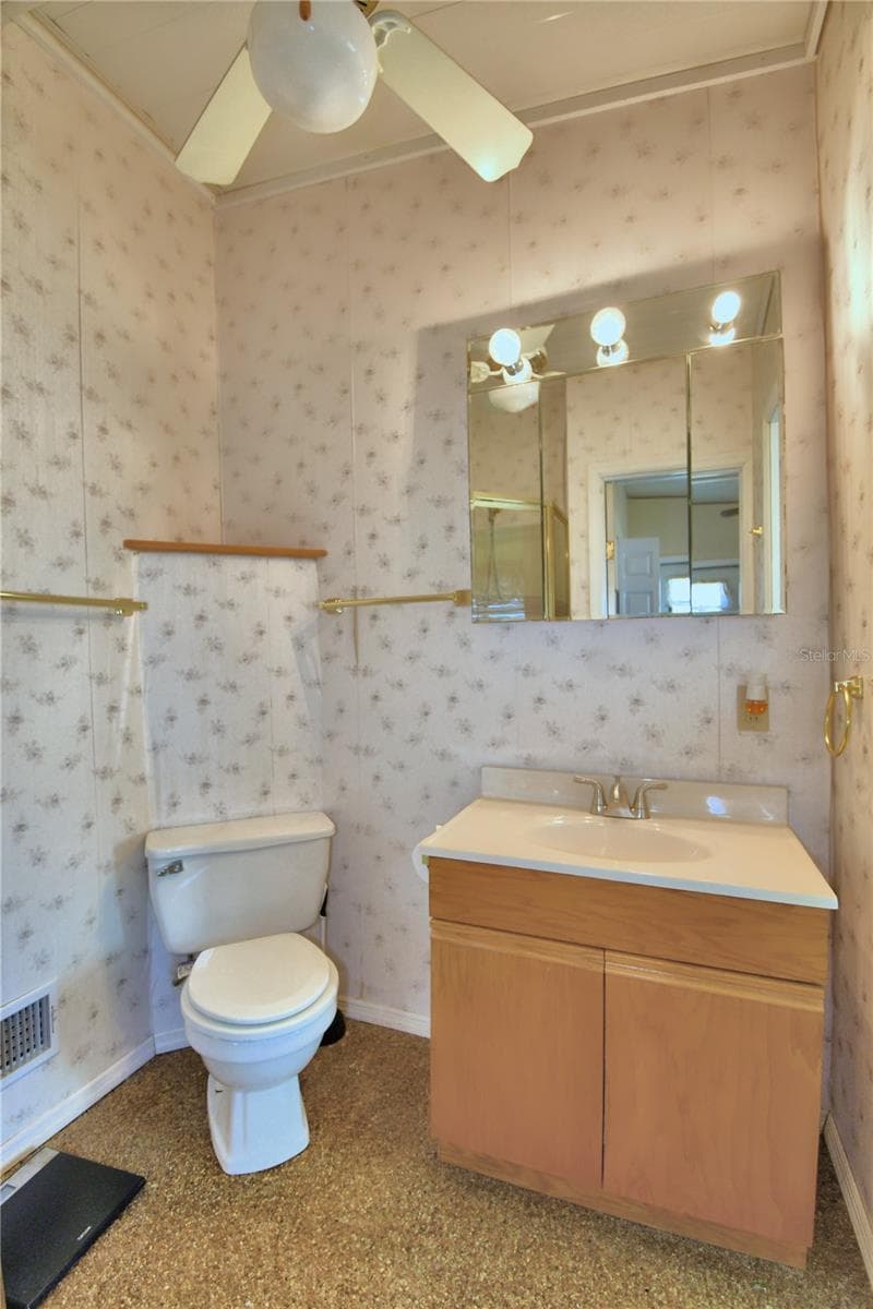 251 PATTERSON ROAD — photo 12 of 47