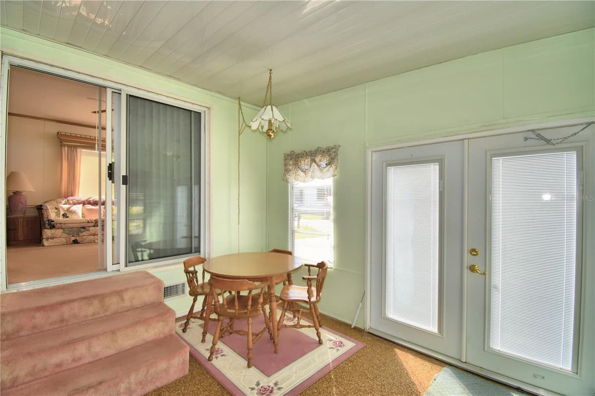 251 PATTERSON ROAD — photo 16 of 47