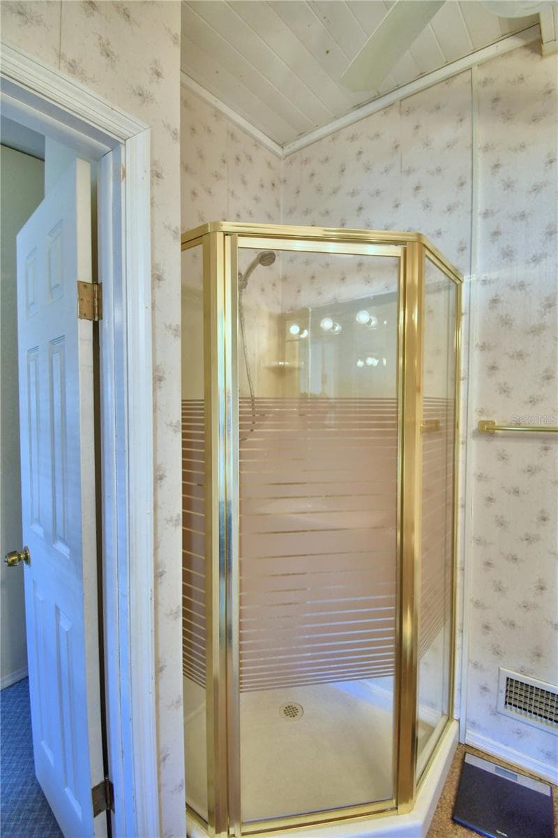 251 PATTERSON ROAD — photo 11 of 47