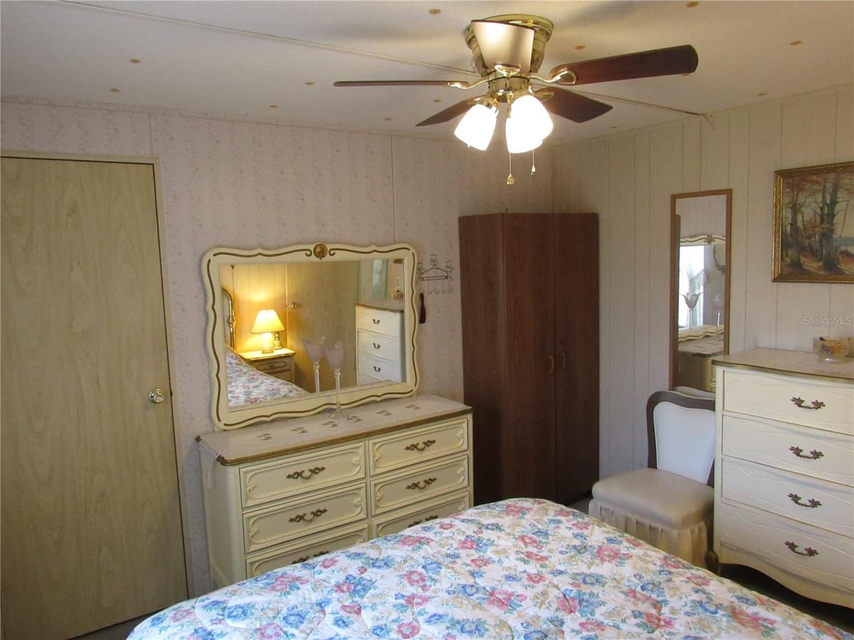 37241 CORA AVENUE — photo 21 of 27