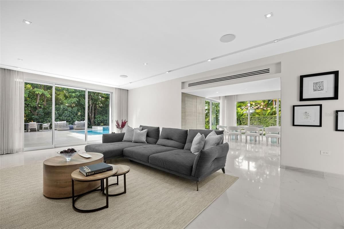 336 DORADO BEACH EAST — photo 24 of 98