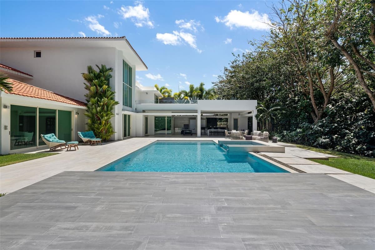 336 DORADO BEACH EAST — photo 49 of 98