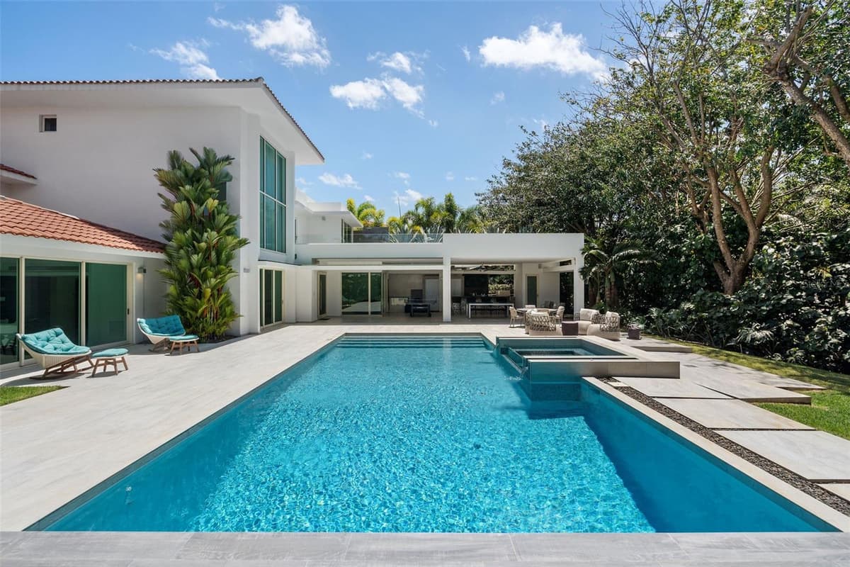 336 DORADO BEACH EAST — photo 50 of 98