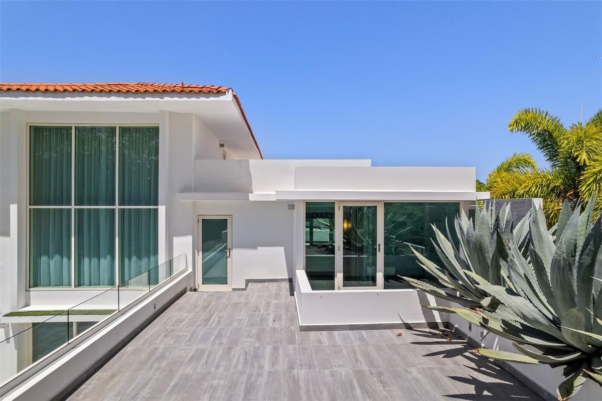 336 DORADO BEACH EAST — photo 90 of 98
