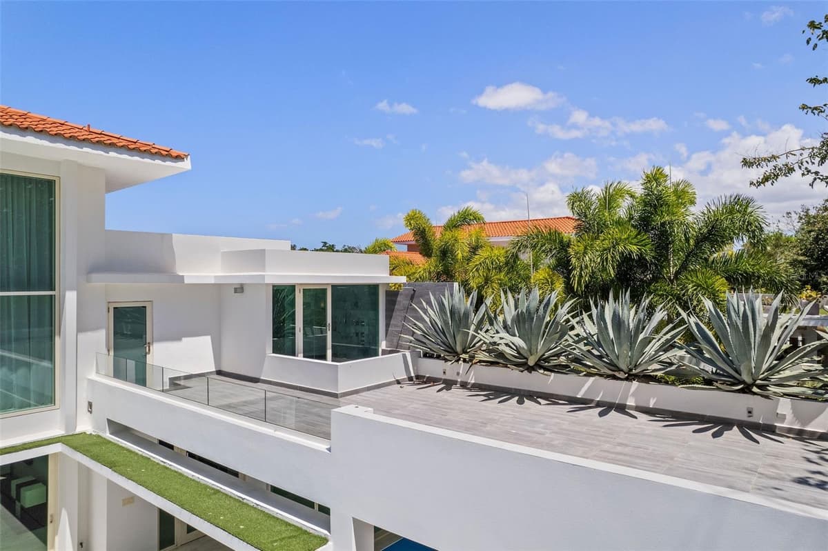 336 DORADO BEACH EAST — photo 88 of 98