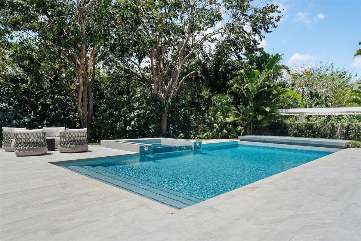336 DORADO BEACH EAST — photo 51 of 98